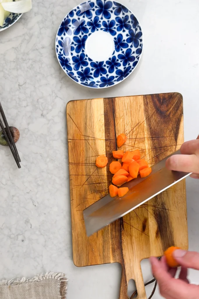 Japansk kyckling curry recept - hacka moroten oregelbundet