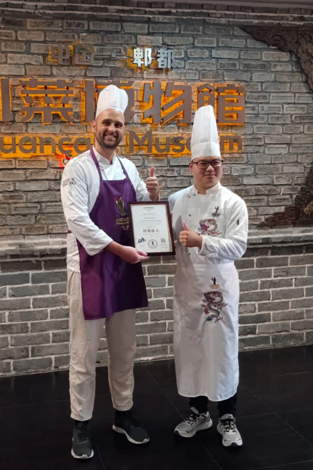 OKA tar emot certifiering av Chengdu master chef