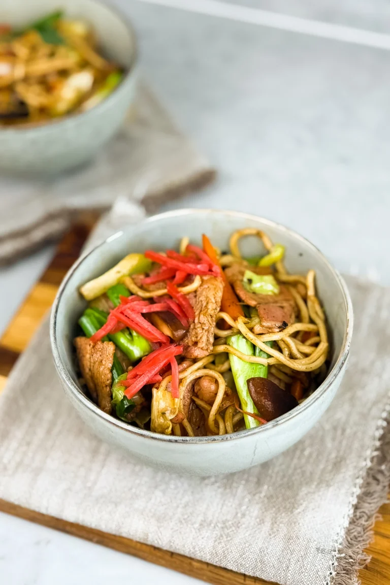 Yakisoba – Japanska stekta nudlar som på restaurang (fast bättre)