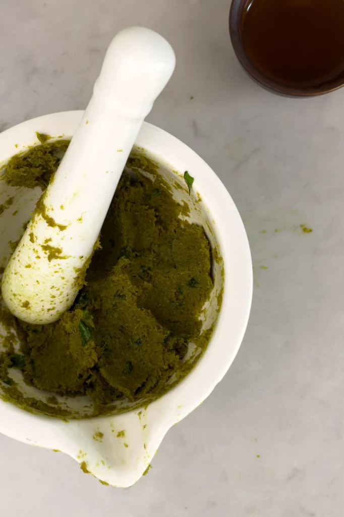 Mortla currypastan med thaibasilika